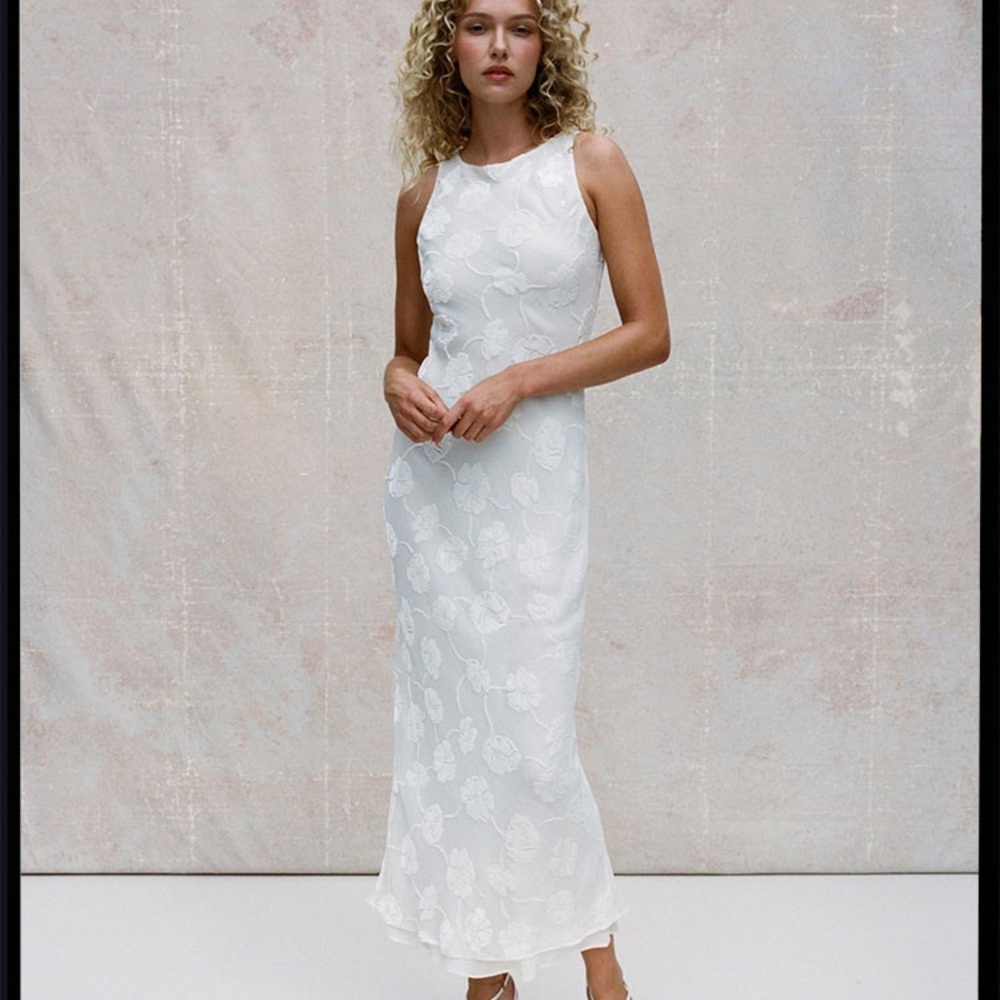 NWT Realisation Par The Carla in lily devore size Medium